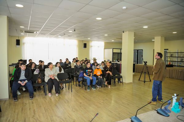 „მოგზაურობა ინოვაციების და ტექნოლოგიების  სამყაროში“ - GITA -ს ორგანიზებით საგანმანათლებლო პროექტი მთელი საქართველოს მასშტაბით გრძელდება- ქუთაისი